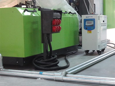  Regulador de Temperatura de Moldes Operado com Óleo a Altas Temperaturas (até 300/350 °C) 